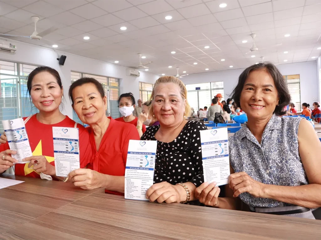 Bạn có thể làm gì để hỗ trợ người dân vùng lũ?