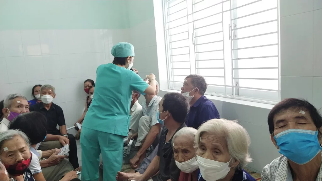 Chia sẻ kinh nghiệm từ những người đã tham gia chương trình mổ mắt miễn phí