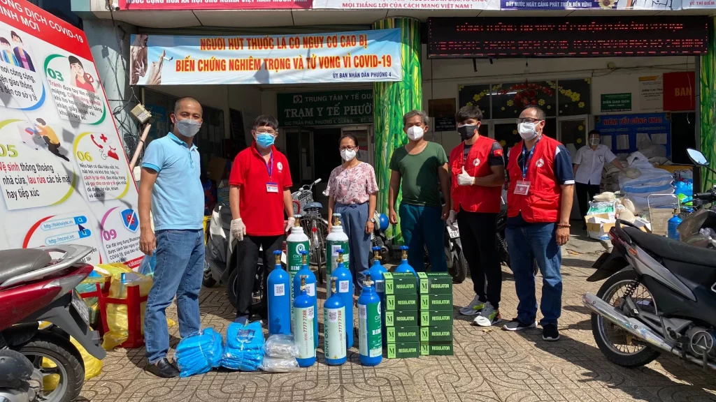 Đóng góp vật chất: