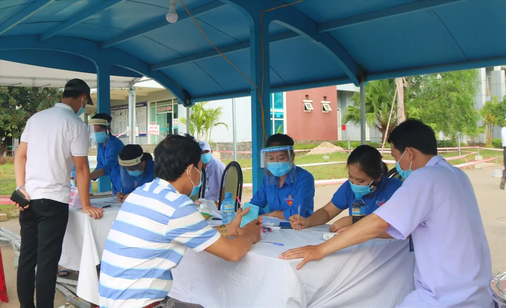 Mua sắm và quản lý trang thiết bị y tế