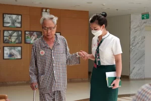 hỗ trợ bệnh nhân không người thân