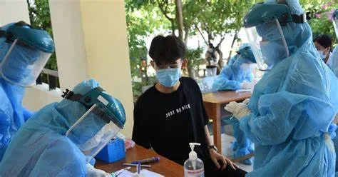 hỗ trợ thiết bị y tế cho trạm xá