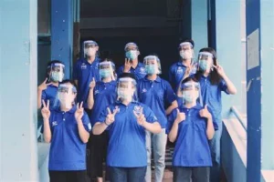 tình nguyện viên y tế